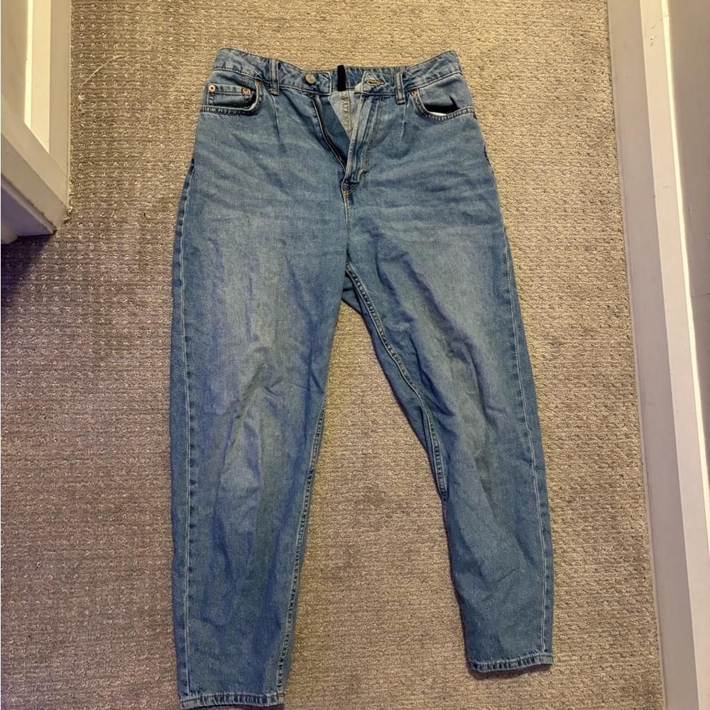 Divided Light Blue Ankle Jeans